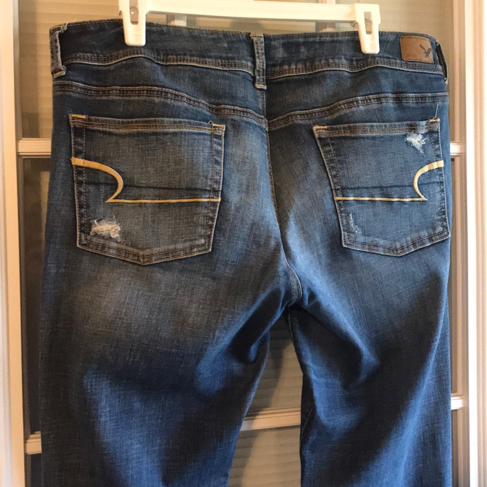 Distressed Jeans - Picture 2 of 4